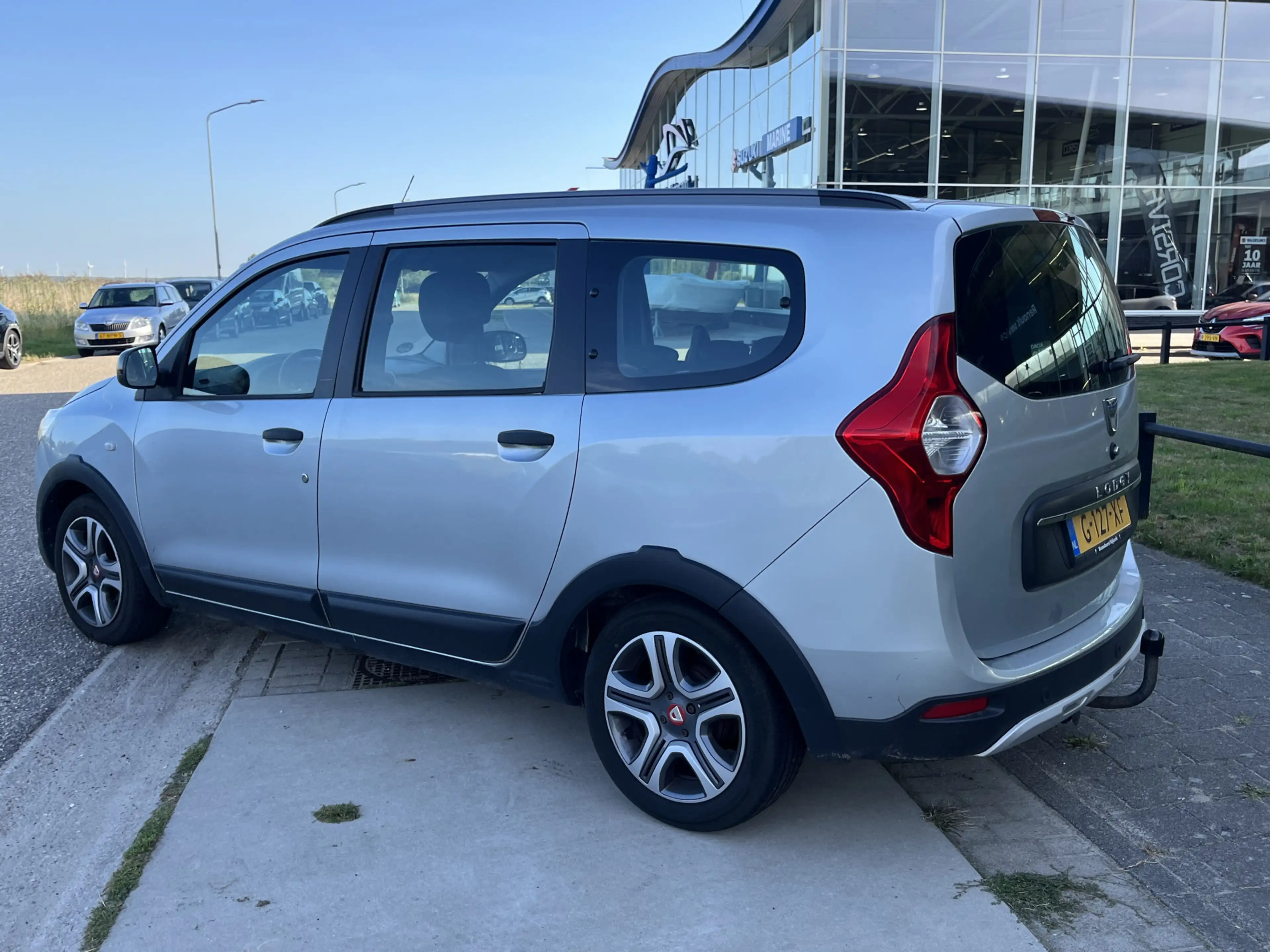 Dacia Lodgy 1.3 TCe 131 PK Tech Road 7-Persoons / Trekhaak / — photo 6