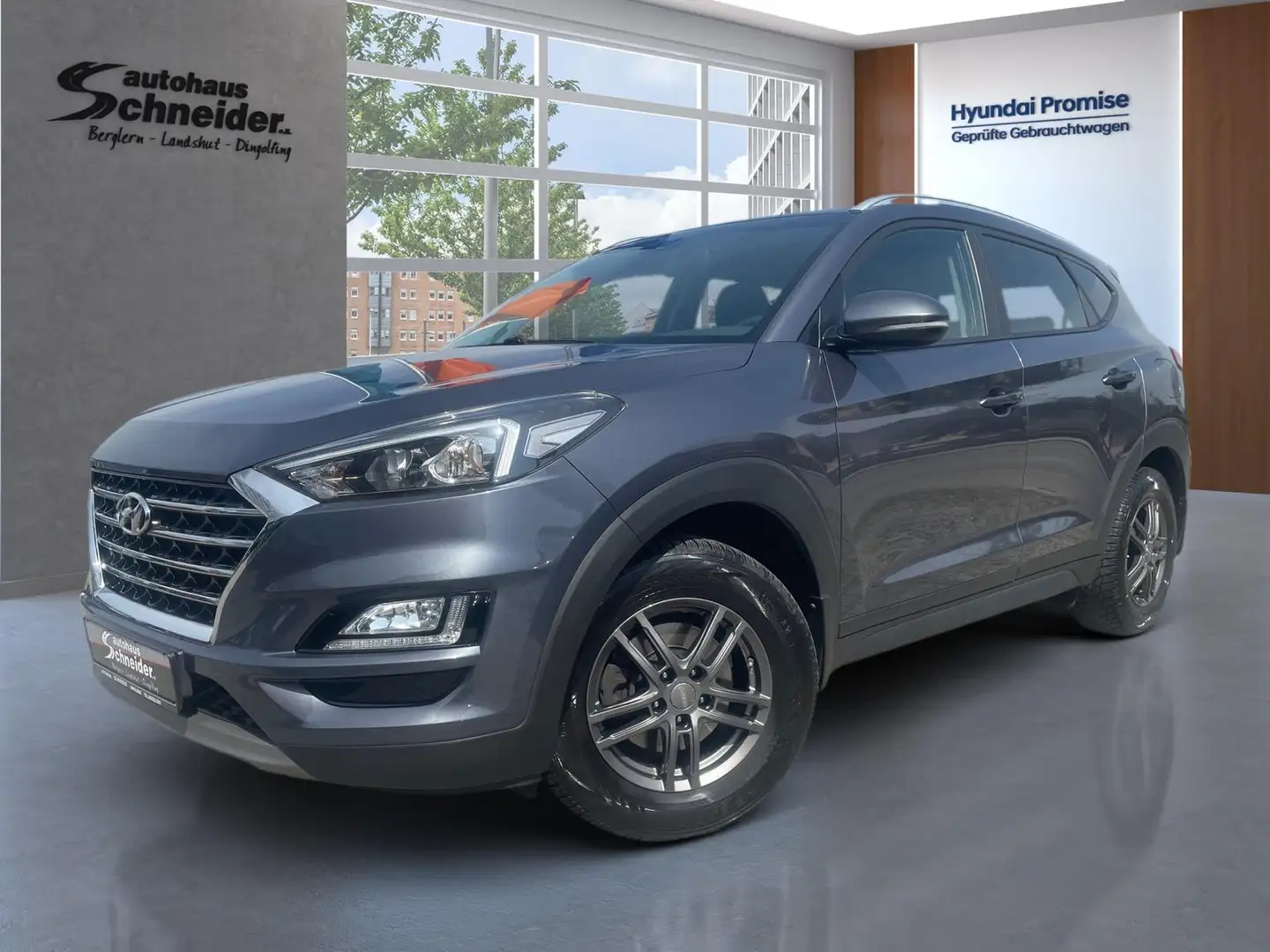 Hyundai TUCSON 1.6 CRDi 6-M/T TREND NAVI/KAMERA/PDC/KRELL SOUND Grau - 2
