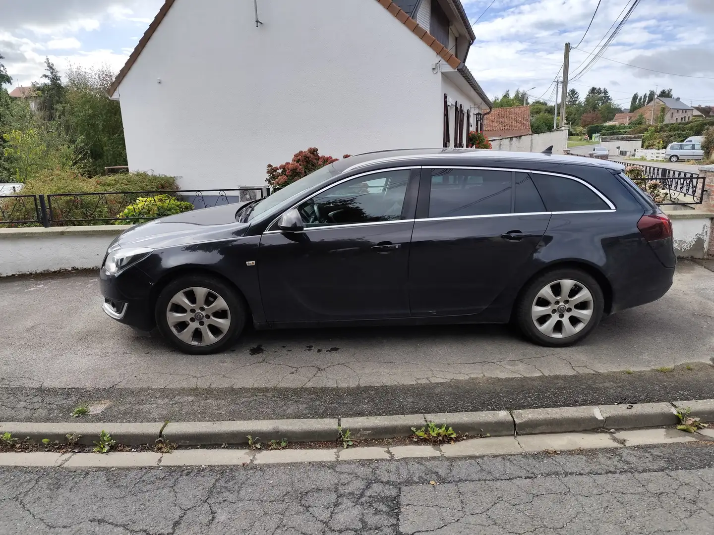 Opel Insignia Insignia Sports Tourer 2.0 Turbo - 220 Cosmo Pack Noir - 2