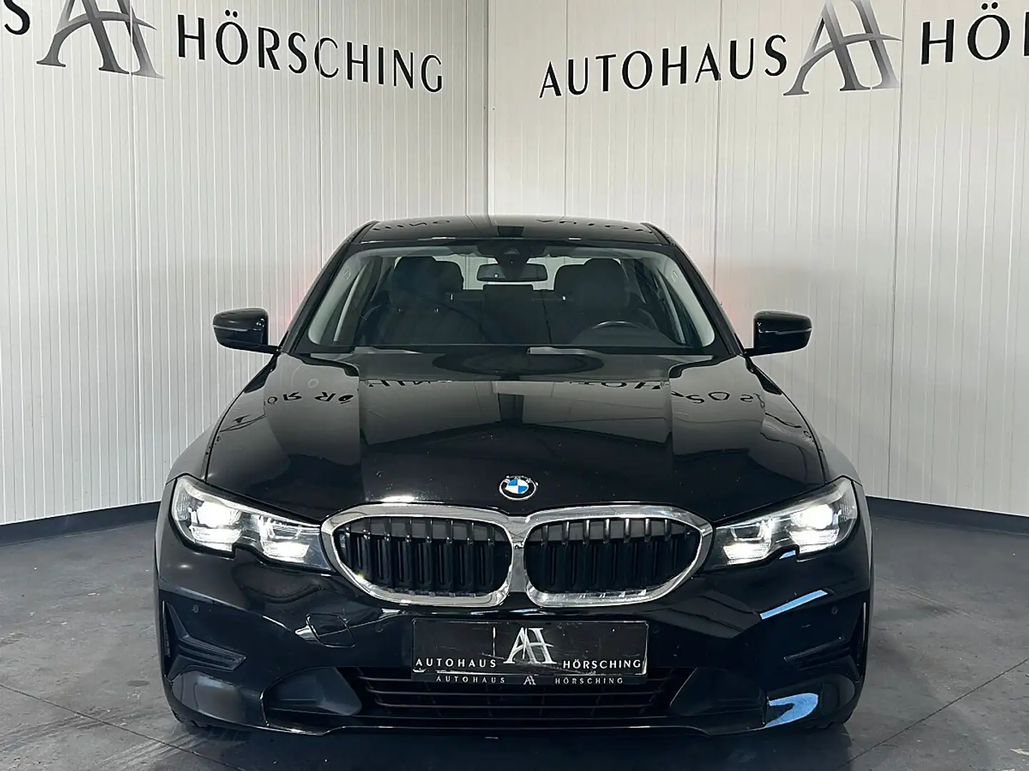 BMW 316 d 48 V Aut. Schwarz - 2