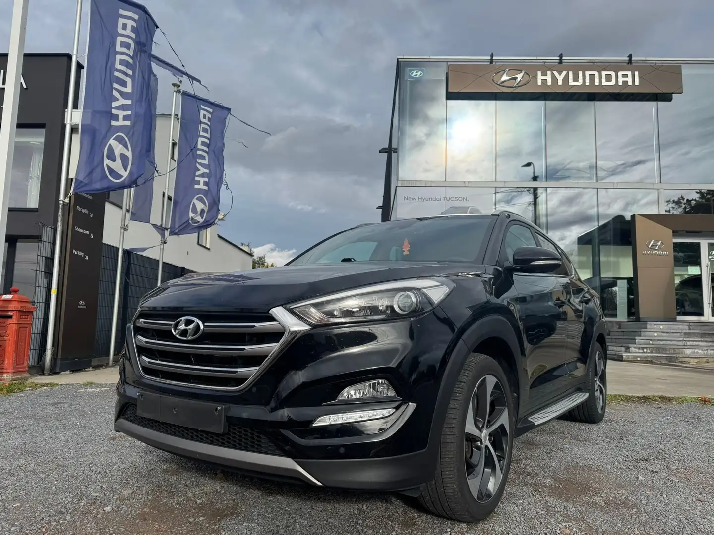 Hyundai TUCSON Tucson blue 1.7 CRDi 2WD Feel Comfort Negro - 1