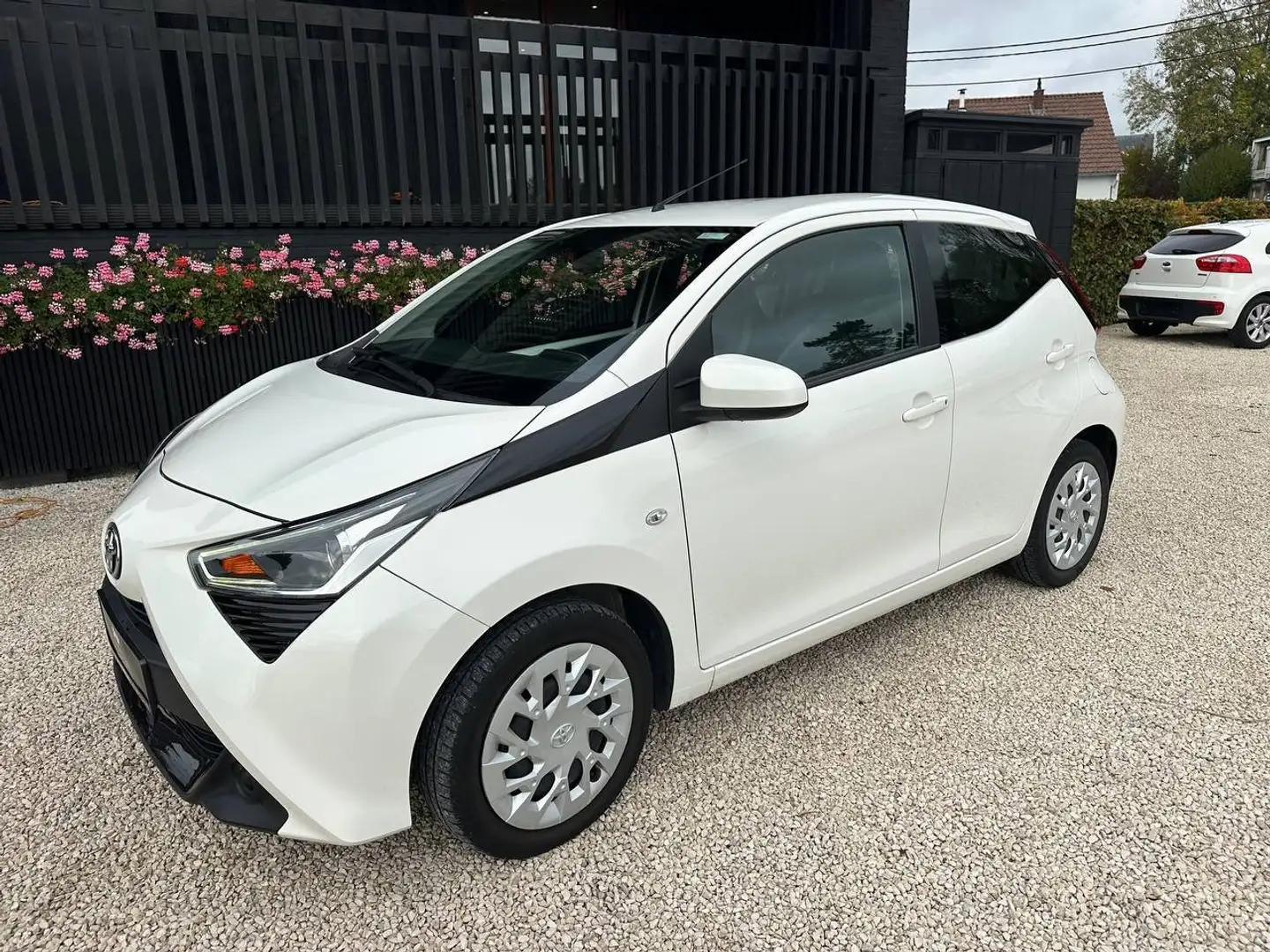 Toyota Aygo Aygo 1.0i VVT-i * AUTOMATIQUE - ETAT NEUF ! * Blanc - 2
