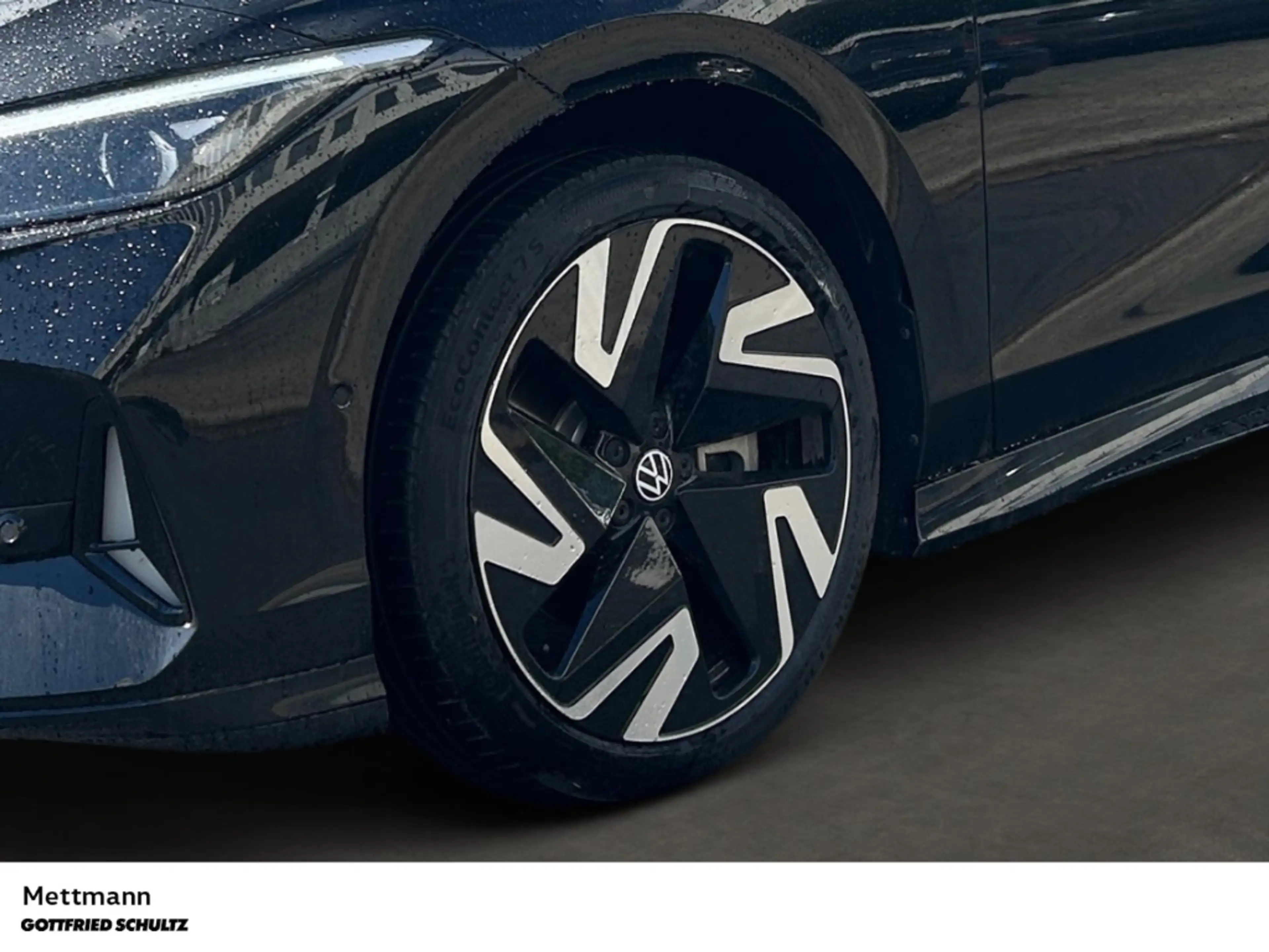Volkswagen ID.7 GTX 250 kW 4M LED NAVI AHK PANO KAMERA ALU ZV — photo 9