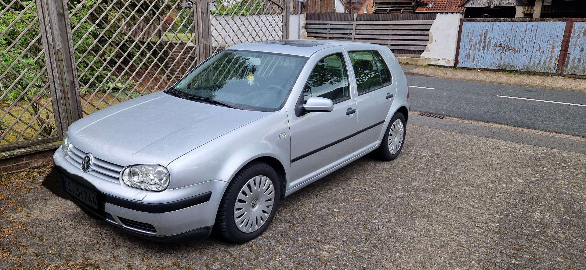 Second hand Volkswagen Golf 1.6