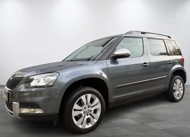 Skoda Yeti Elegance Outdoor Automatik Einparkhilfe Navi Tempomat Sitzh.