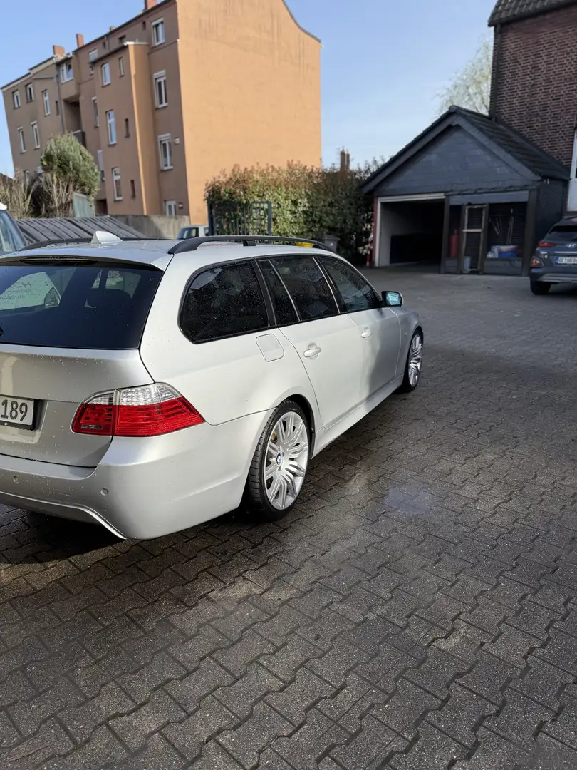BMW 530 530i Touring Sport-Aut. M Paket Ezüst - 2