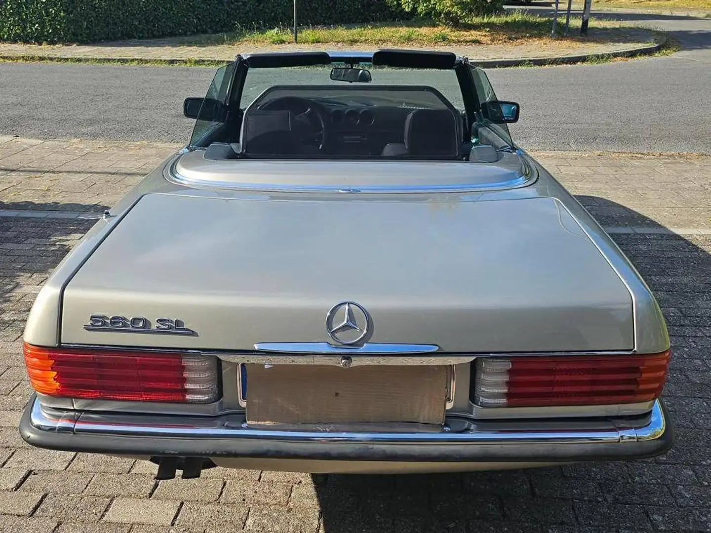 Mercedes-Benz SL 560 Grün - 2