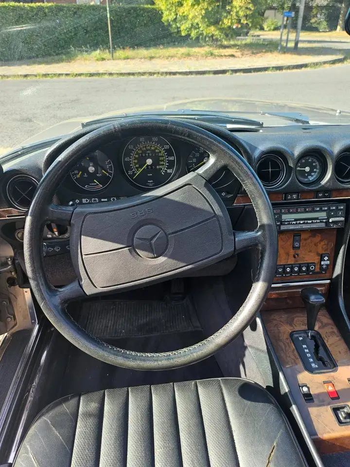 Mercedes-Benz SL 560, foto 6