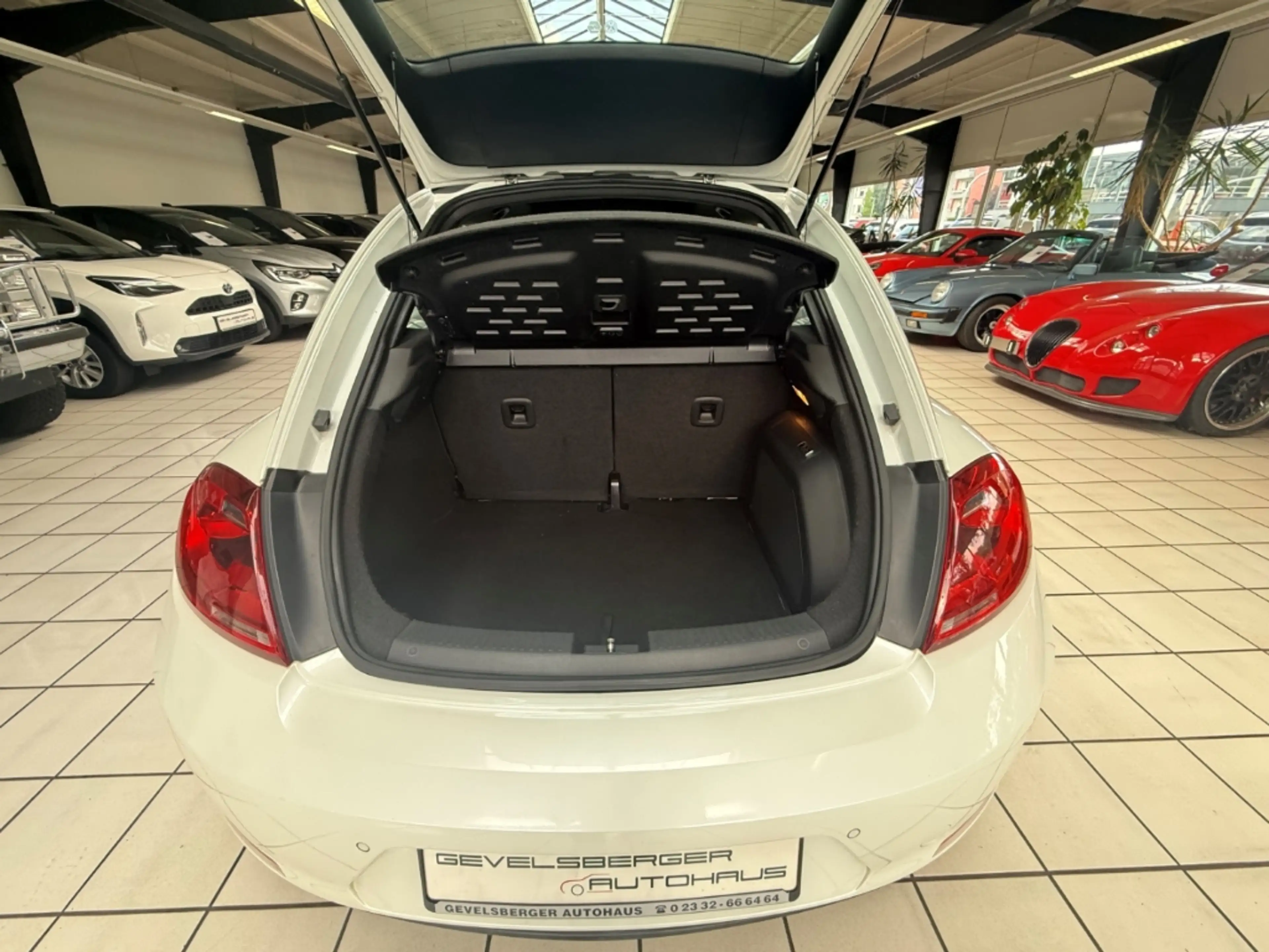 Volkswagen Beetle Design 18 Zoll Panoramadach Leder scheckheft — photo 12
