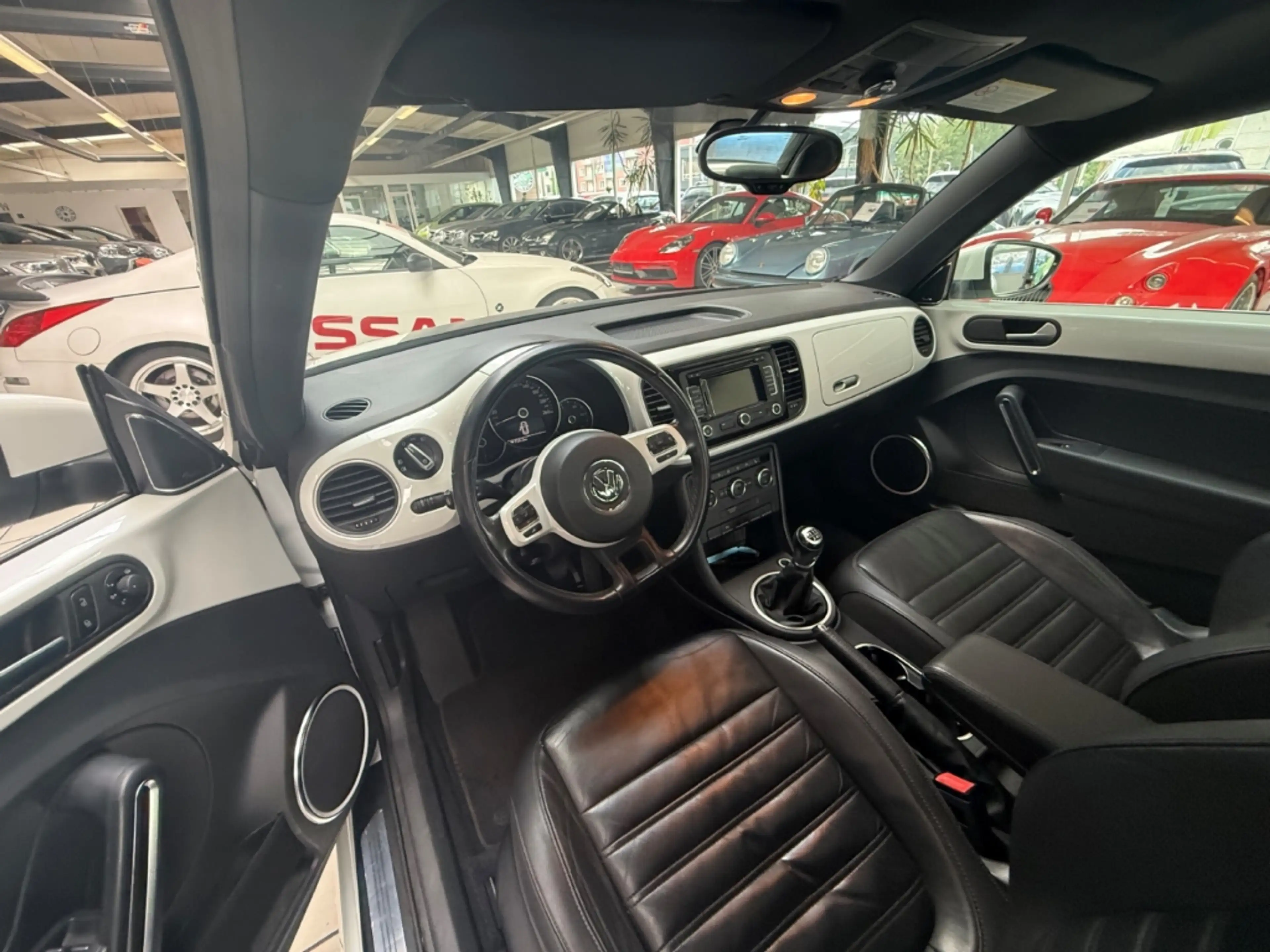 Volkswagen Beetle Design 18 Zoll Panoramadach Leder scheckheft — photo 9
