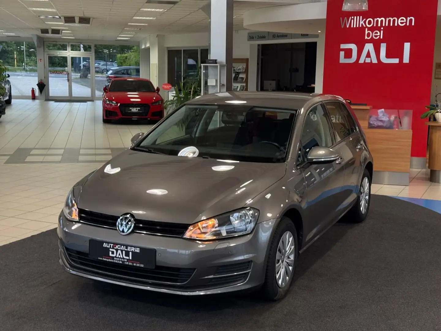 Volkswagen Golf VII 1.2 Trendline -PDC - VORNE +HINTEN-SHZ Gris - 1