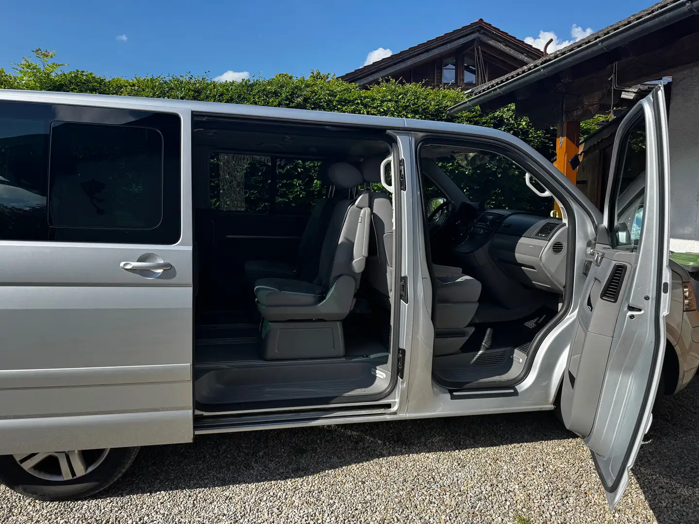 Volkswagen T5 Multivan Multivan 4MOTION Comfortline Plateado - 2