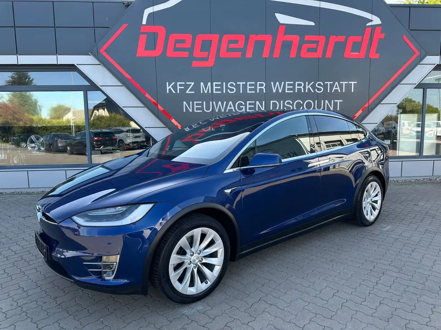 Tesla Model X 100D AWD Autopilot EAP LUFT LEDER AHK Blau - 1