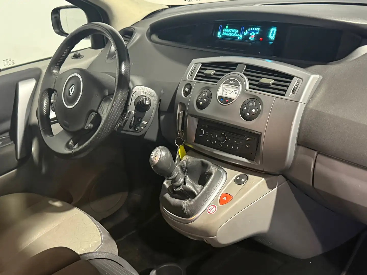 Renault Grand Scenic 1.6-16V Sélection Business Airco Cruise Pdc Trekha Grau - 2