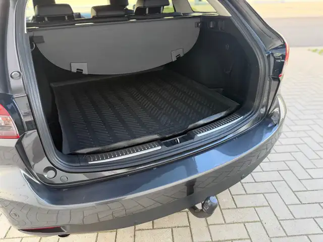 Mazda Mazda6 view 13
