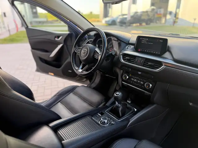 Mazda Mazda6 view 9