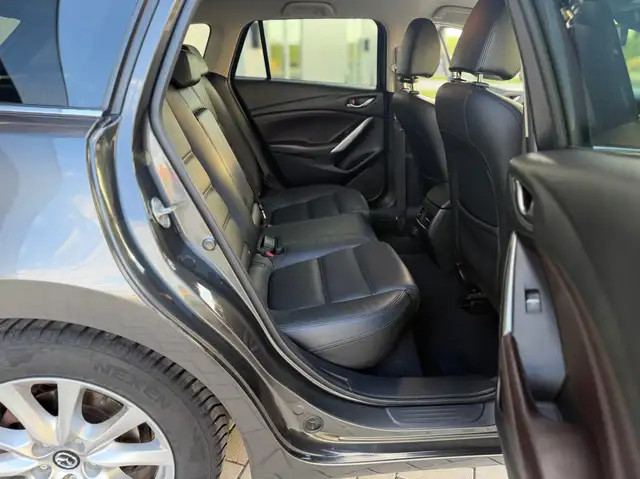 Mazda Mazda6 view 12