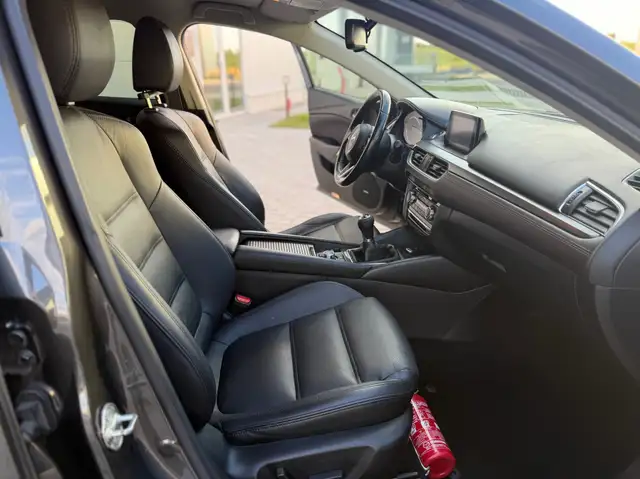 Mazda Mazda6 view 10