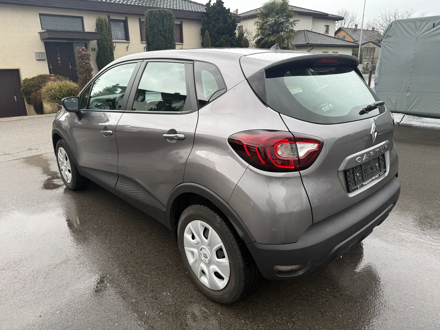 Renault Captur TCe 90 Life Grau - 2