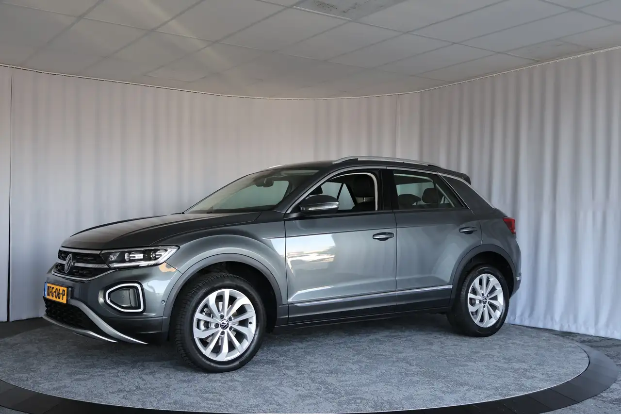 Volkswagen T-Roc 1.5 TSI Life Business, Keyless, ACC, IQlight, Trek, миниатюра 2