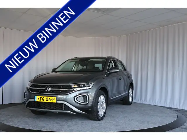 Volkswagen T-Roc 1.5 TSI Life Business, Keyless, ACC, IQlight, Trek