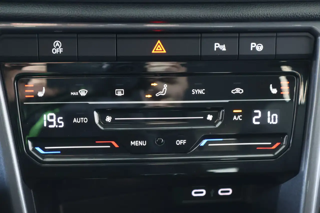 Volkswagen T-Roc 1.5 TSI Life Business, Keyless, ACC, IQlight, Trek, миниатюра 8