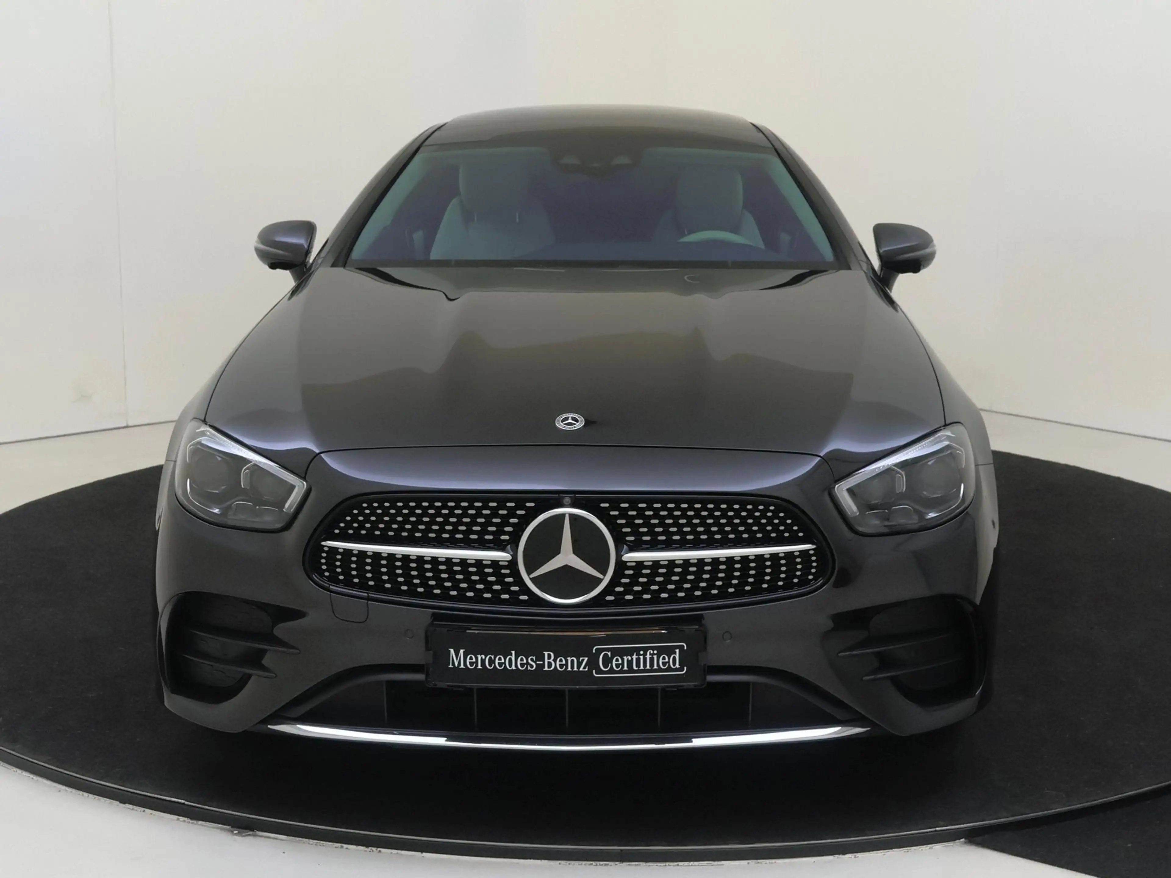 Mercedes-Benz E 450 Coupé 4MATIC AMG Line / Premium Plus/ AIRMATIC/ 20 — photo 6