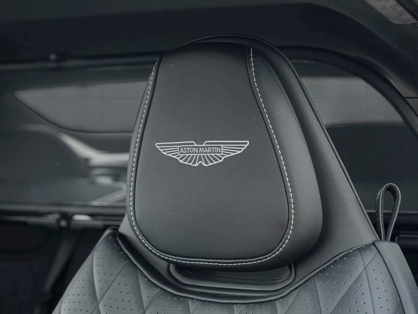 Aston Martin DB12 Volante -  - Joinsteer - #4
