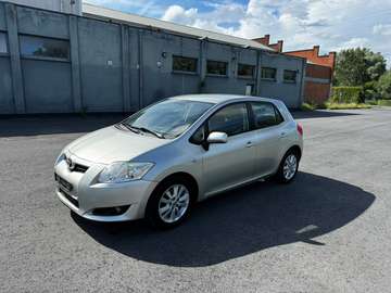 Auris 1.4 D-4D AIRCO DIGITAL CLIMATISÉ JANTE ALUMINIUM BELGIUM CAR