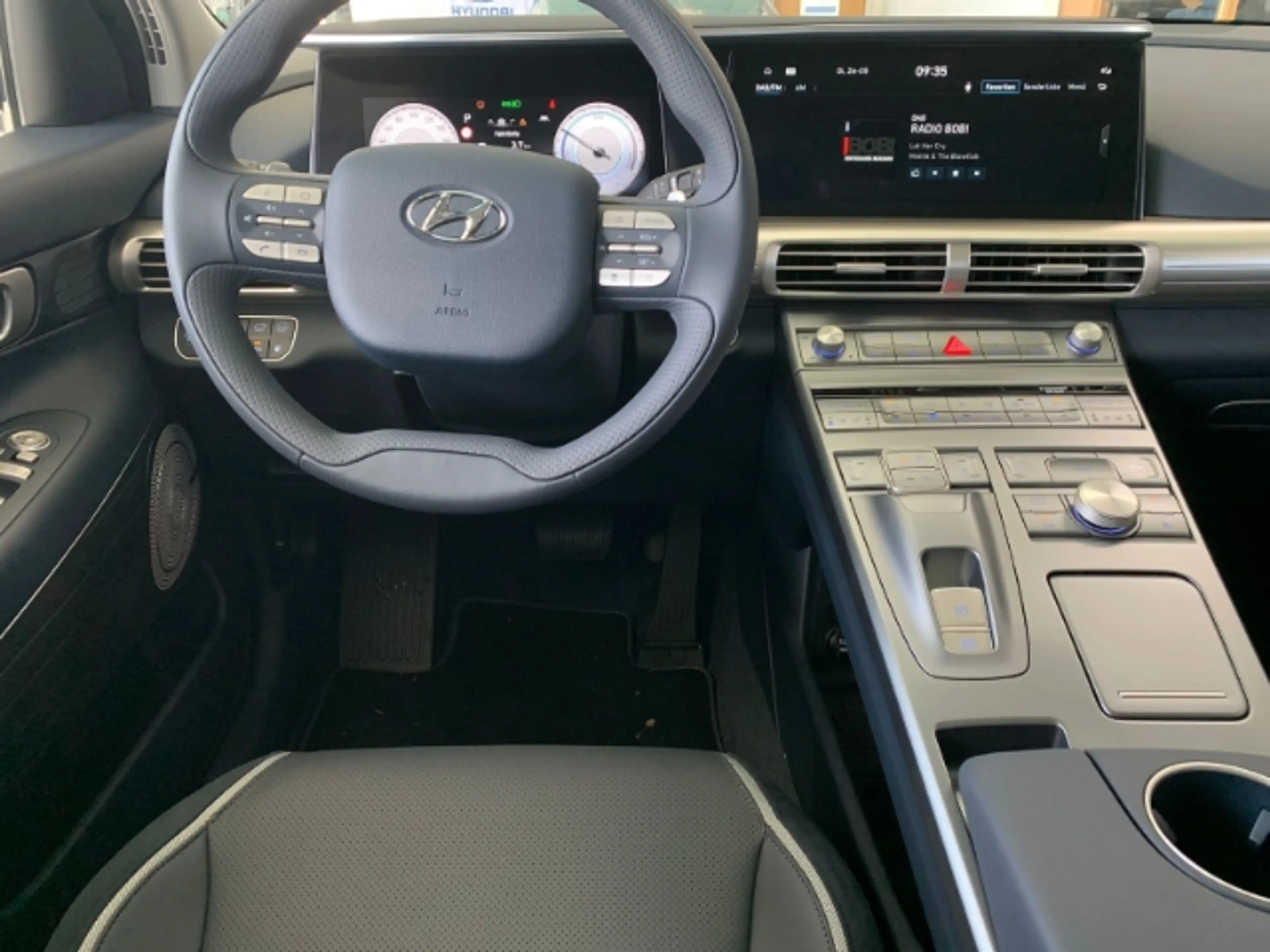 Hyundai NEXO PRIME-Paket (163 PS) Klimasitze LED ACC — photo 11
