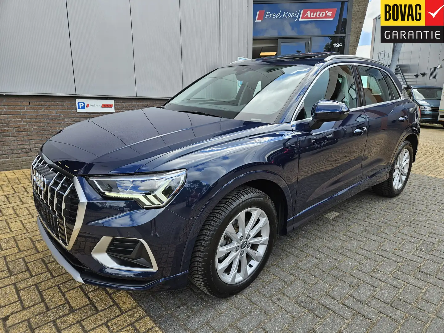 Audi Q3 1.4 TFSI CoD Advance Pano dak, winterwielenset, or Bleu - 1