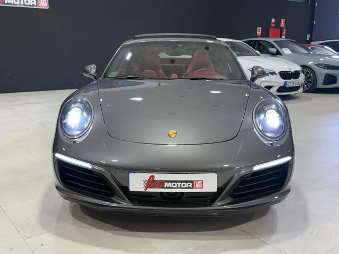 Porsche 991 Carrera Coupé Grijs - 2