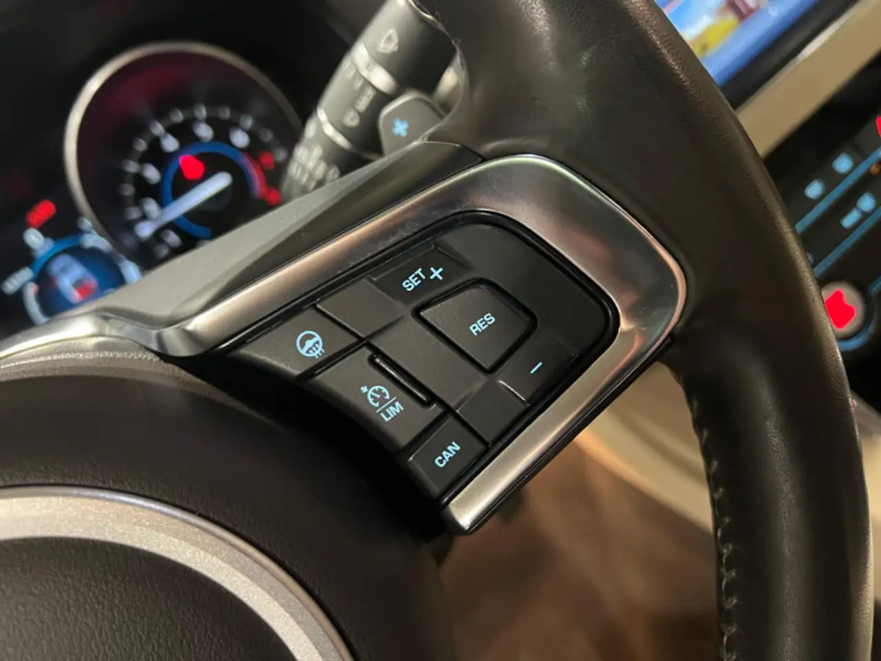 Jaguar XF снимка Jaguar XF