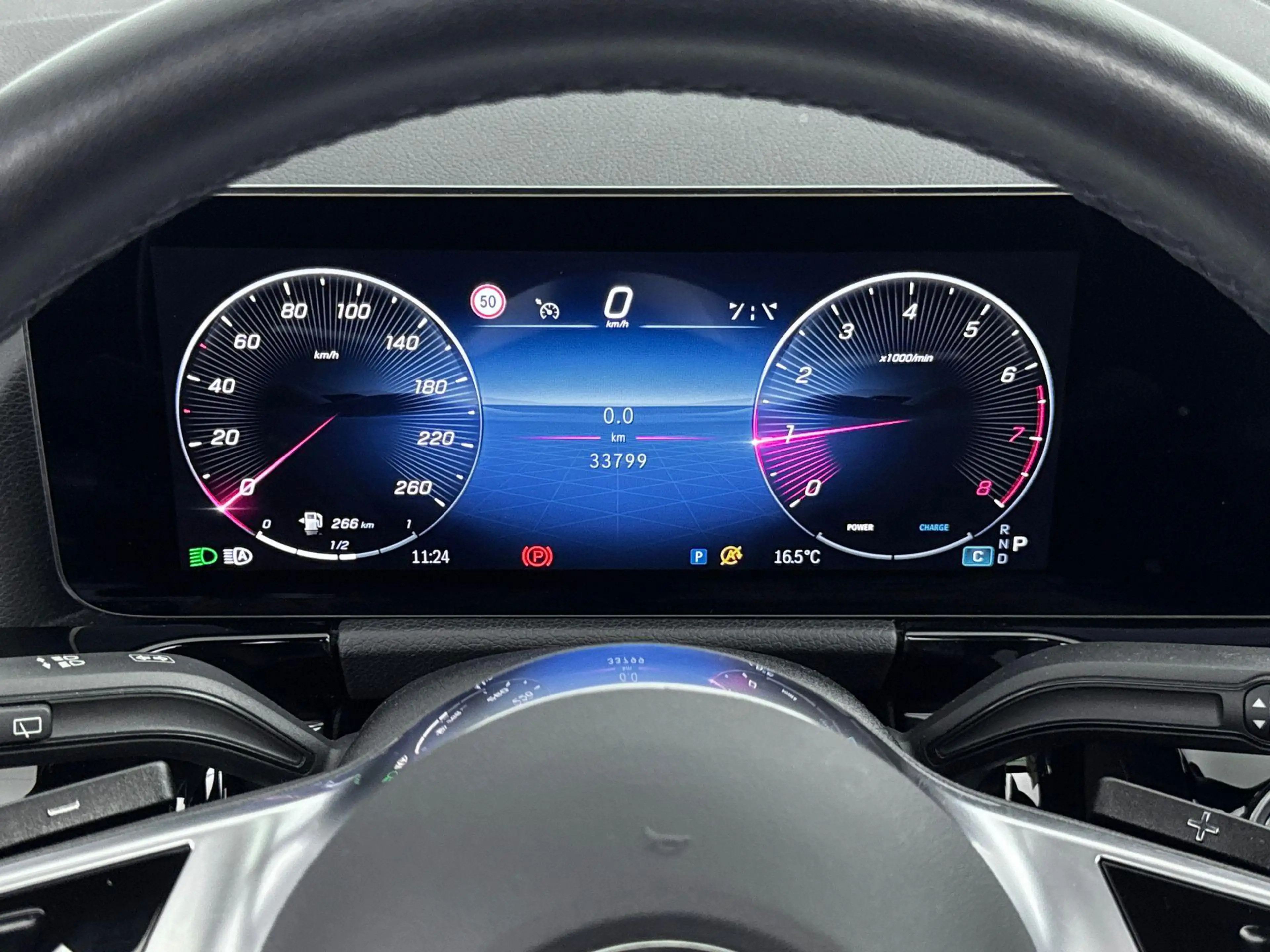 Mercedes-Benz GLA 200 GLA Automaat Luxury Line | Advanced Plus Pakket | — photo 8