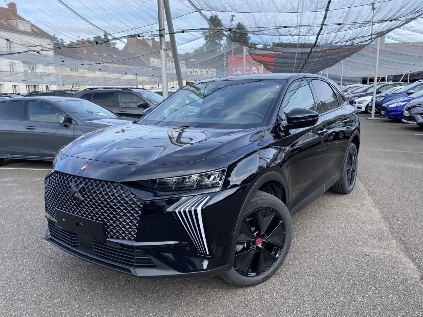DS Automobiles DS 7 (2) 1.5 BlueHDi 130 EAT8 Performance Line Noir - 1