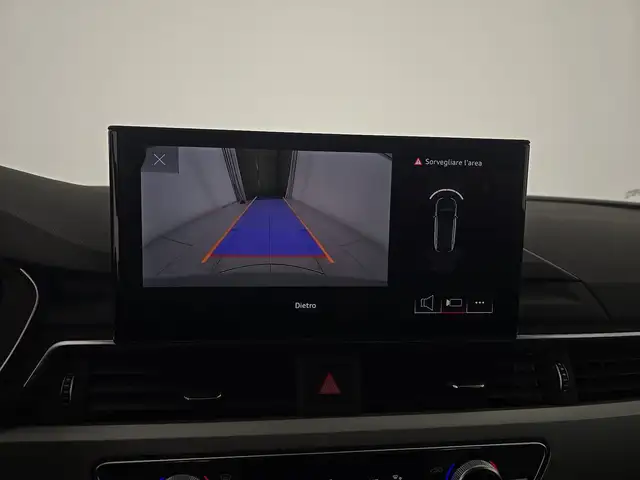 Audi A4 Avant view 14