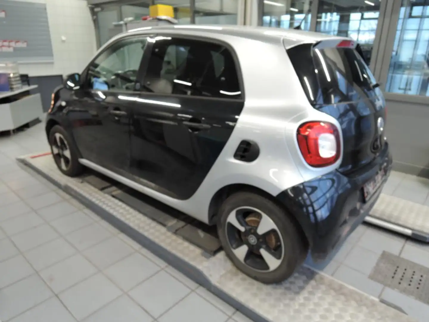 smart forFour EQ AUT+PTS+SHZ Negro - 2
