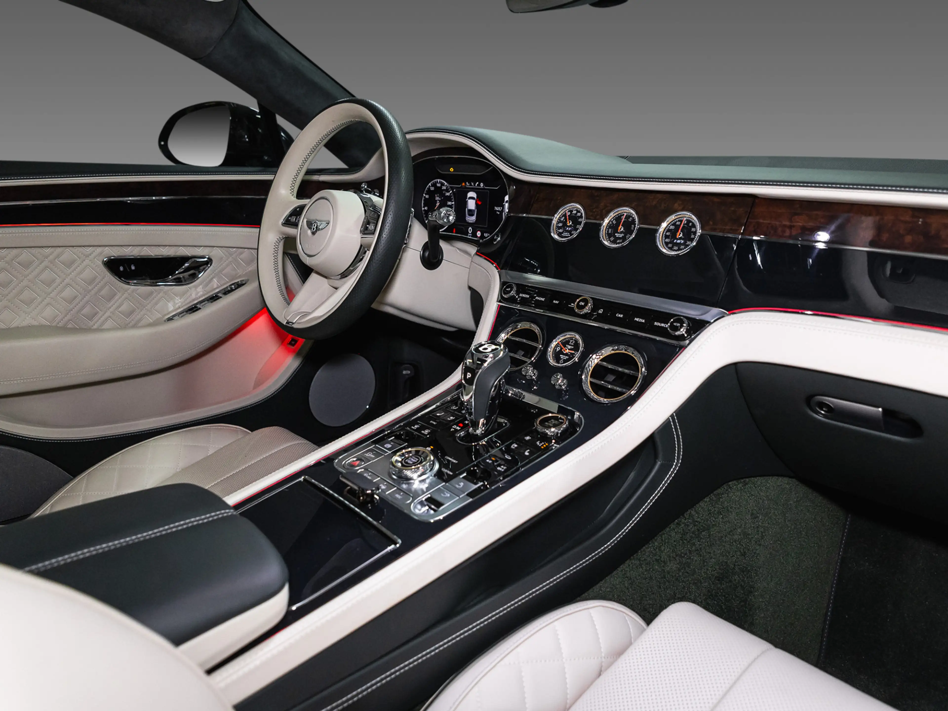 Bentley Continental GT V8 |Touring|Comfort Seat|Rotating Display|Pano roo — photo 11