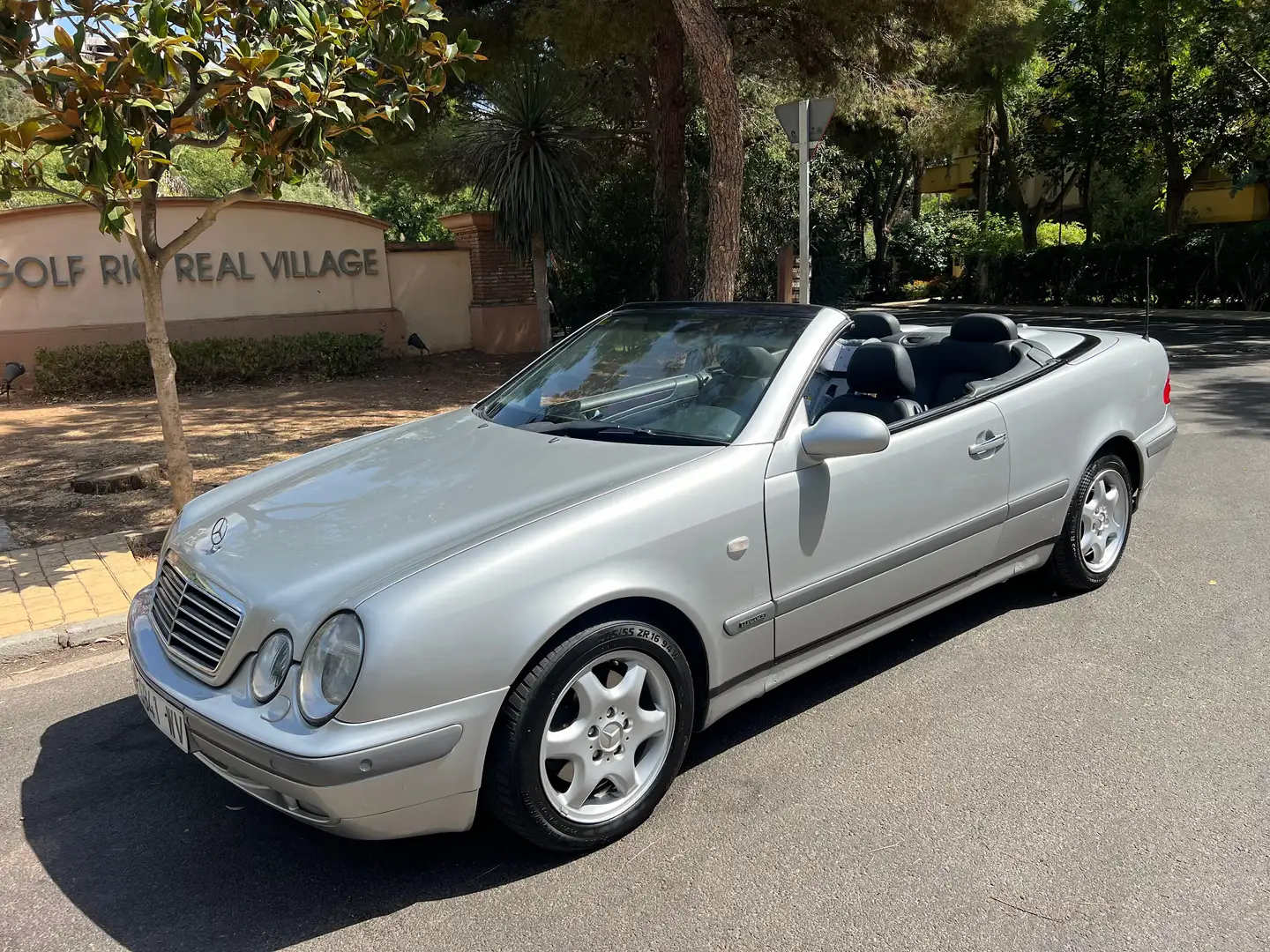 Mercedes-Benz CLK 320 CLK Cabrio 320 Elegance Elegance Plateado - 1