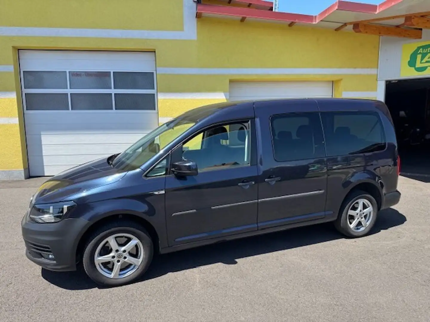 Volkswagen Caddy Maxi 2.0TDI BMT - AHK - 7 Sitzer ! Niebieski - 2