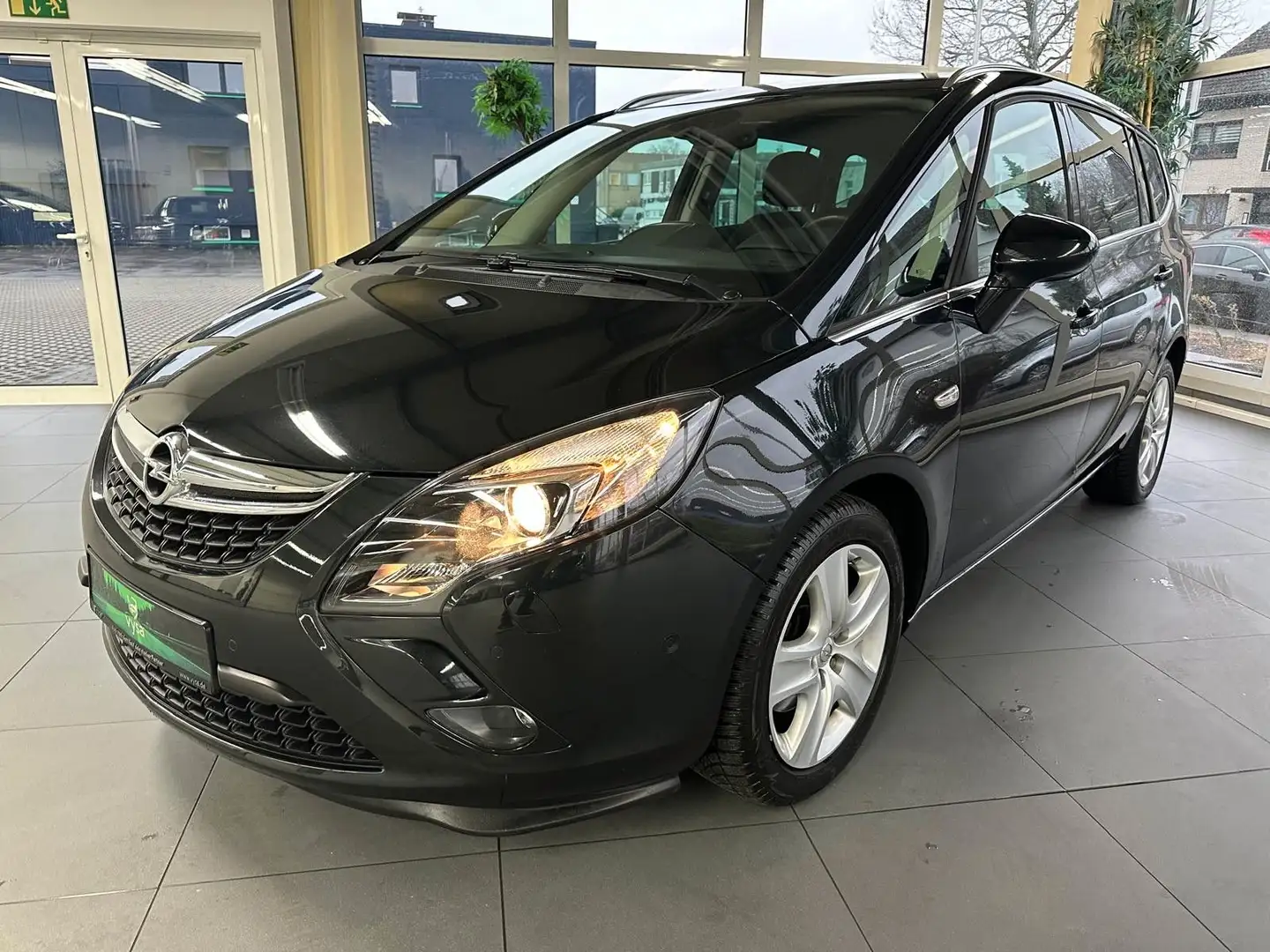 Opel Zafira C Tourer MOTORPROBLEM Business Innovation - 1