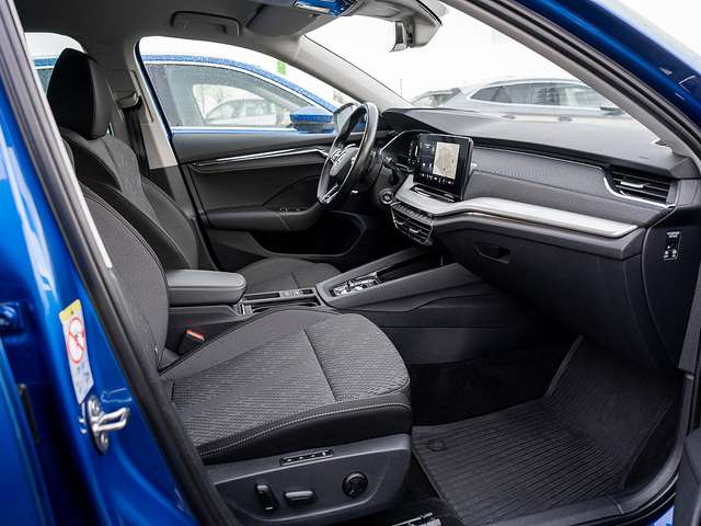 Skoda Octavia Combi 2.0 TDI Style AHK NAVI LED ACC