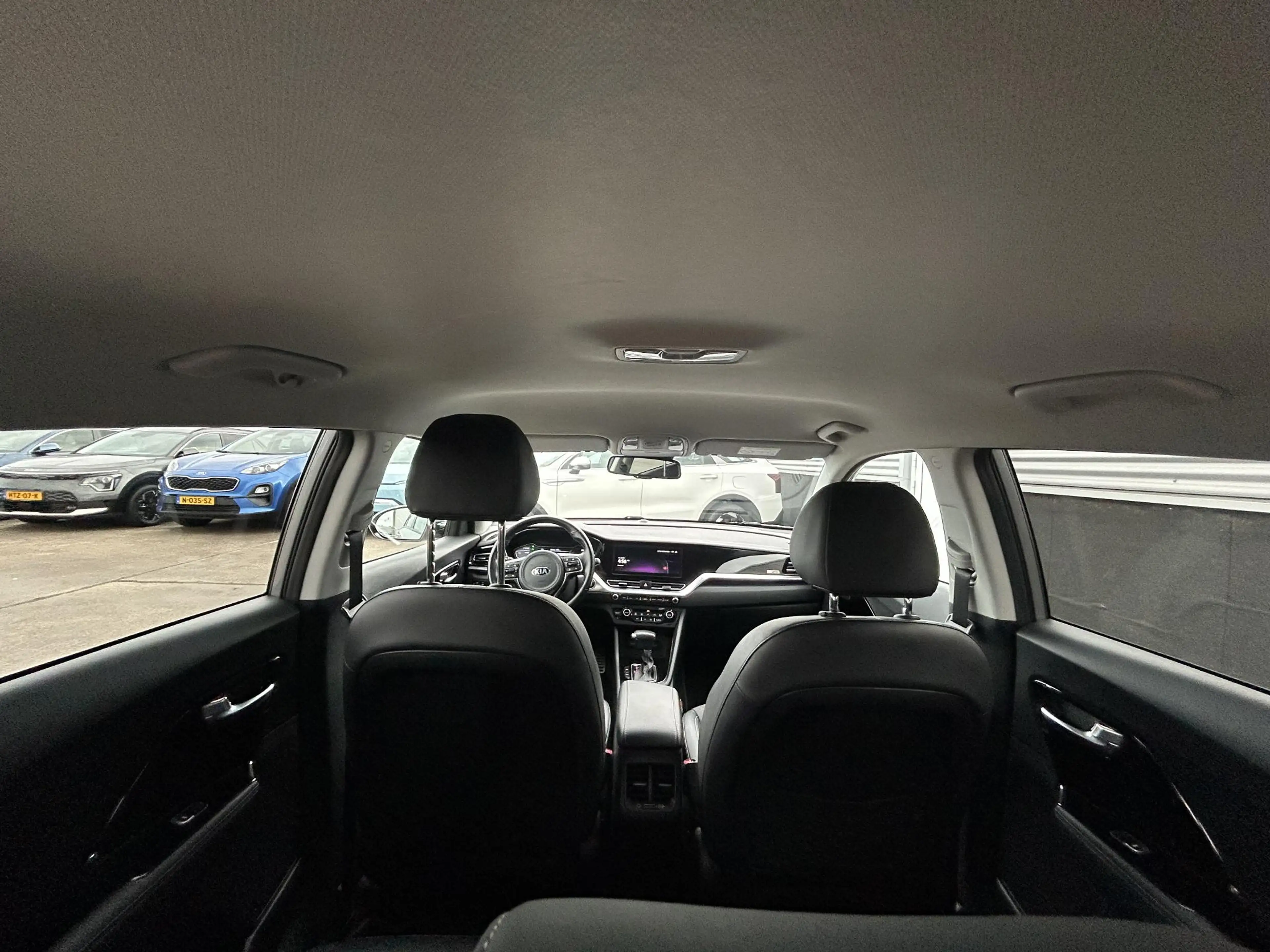 Kia Niro 1.6 GDi Hybrid Style Edition Nieuw geleverd en dea — photo 9