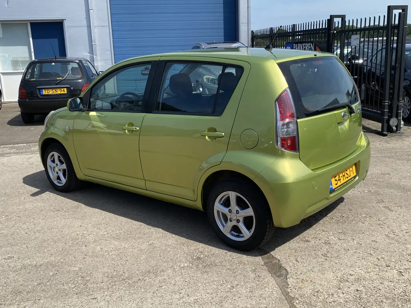 Daihatsu Sirion 2 1.0-12V Premium 5-DEURS, AIRCO IJSKOUD, 155.930 Zöld - 2