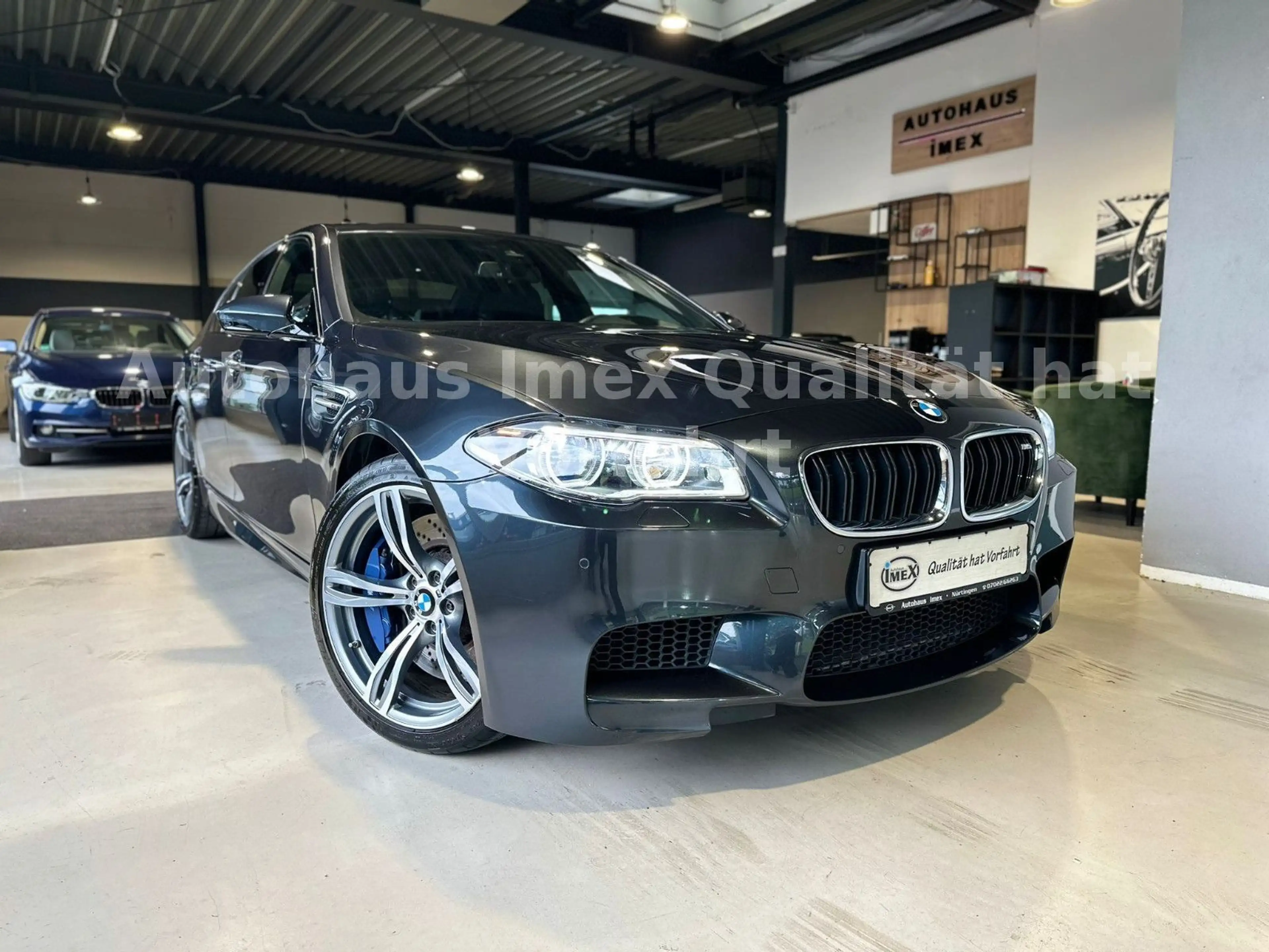 BMW M5 BMW M5 F10*HUD*H&K*M Drivers*Glas-Dach*DE-FHZG* — photo 3