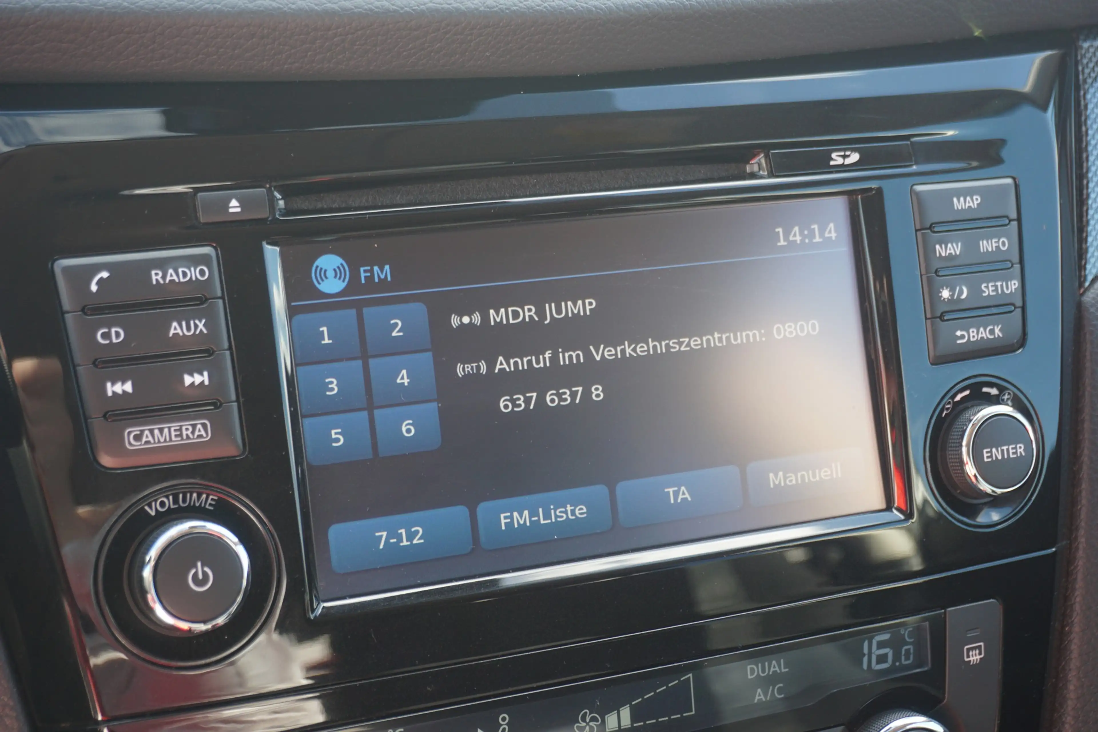 Nissan X-Trail 1.6 dCi DCT Navi 360° Kamera Bluetooth — photo 13