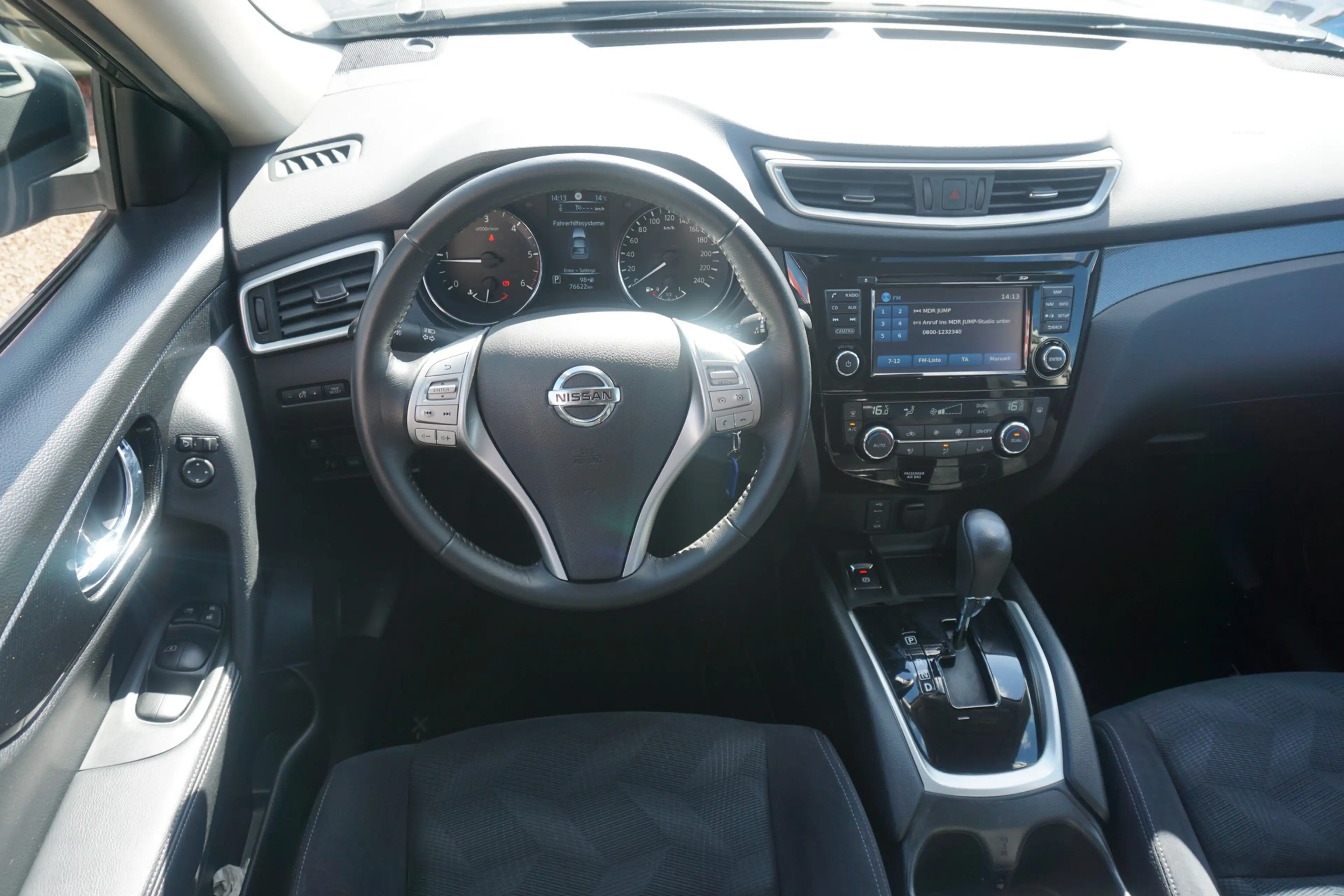 Nissan X-Trail 1.6 dCi DCT Navi 360° Kamera Bluetooth — photo 10