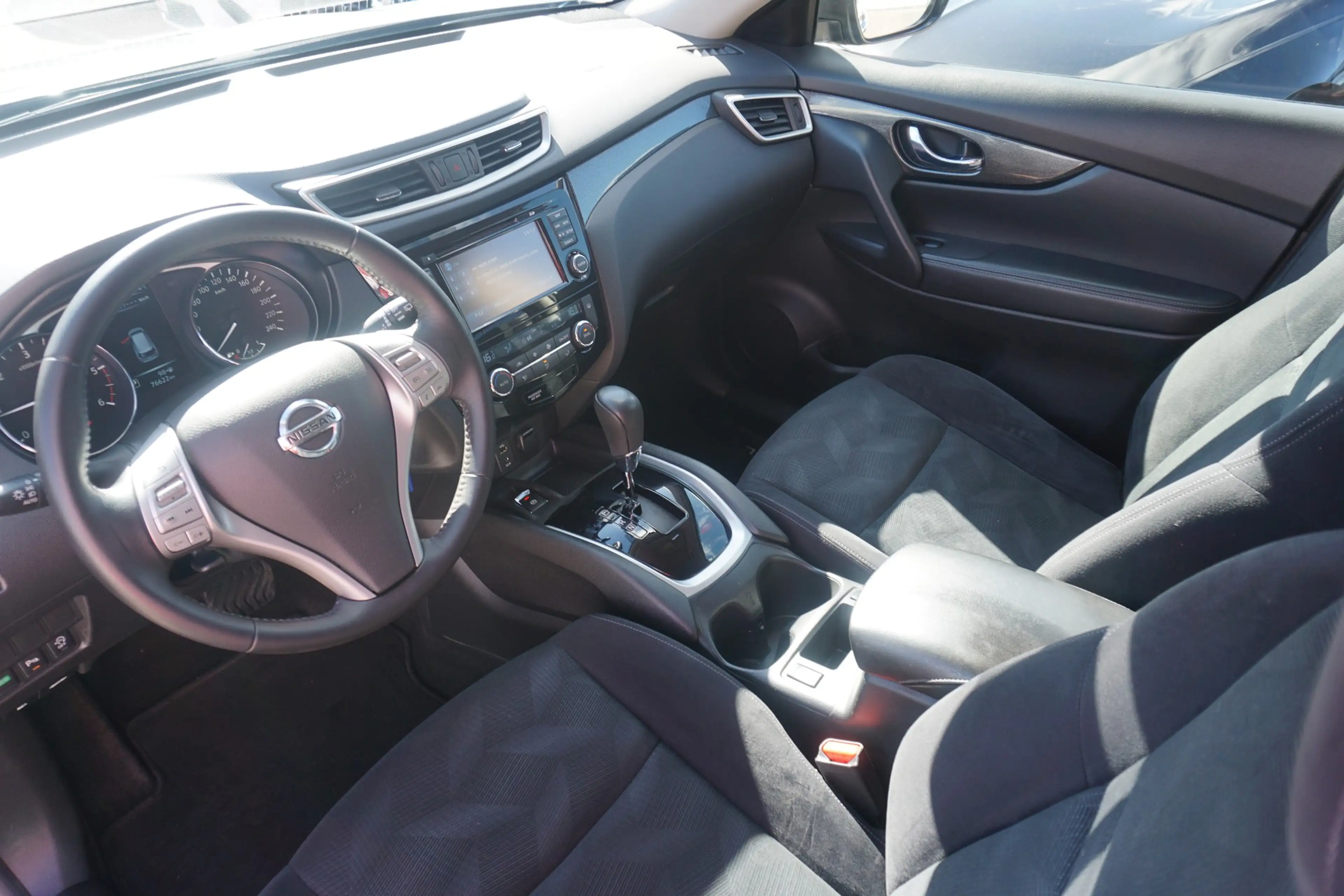 Nissan X-Trail 1.6 dCi DCT Navi 360° Kamera Bluetooth — photo 8