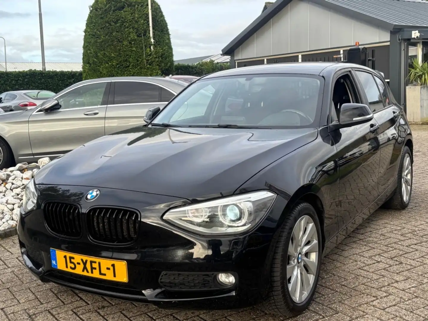 BMW 116 1-serie 116i Automaat 5-Deurs 2012 Zwart Schwarz - 1