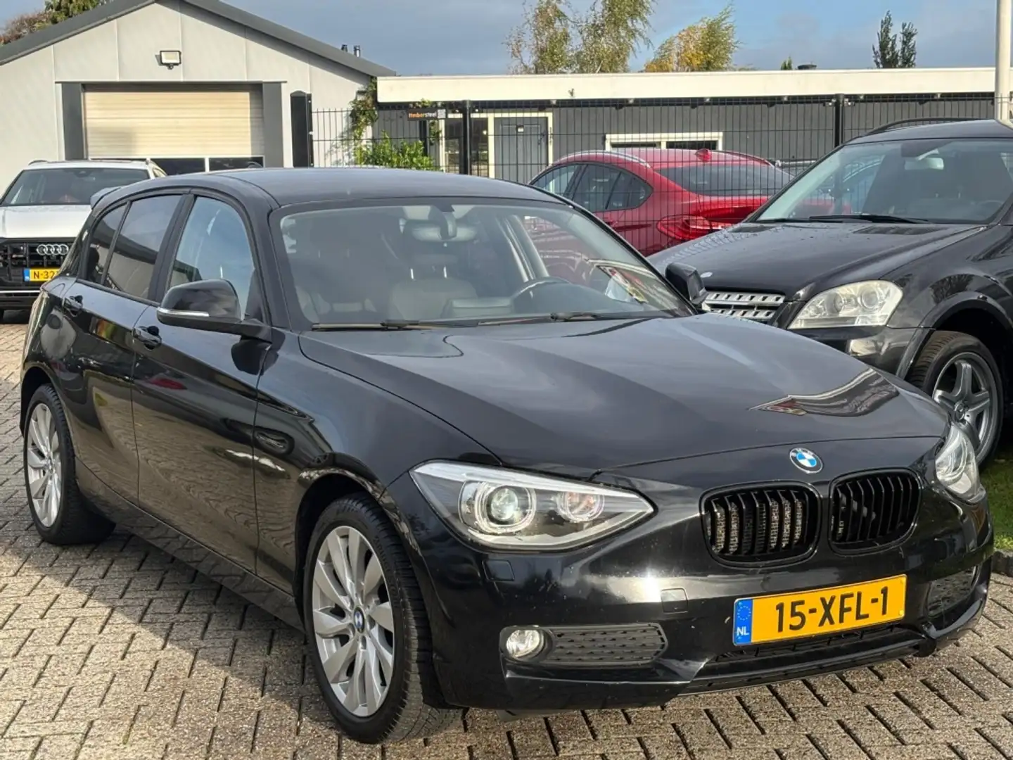 BMW 116 1-serie 116i Automaat 5-Deurs 2012 Zwart Schwarz - 2